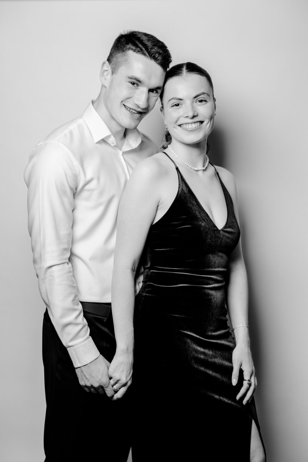 Modern Stilvoll Hochzeitsfotografie Hochzeitsreportagen Deutschlandweit Luxuriös Brautpaare Hochzeitfotografin Hochzeitslocation Bayern Heiraten Gabi Krauß Fotografie